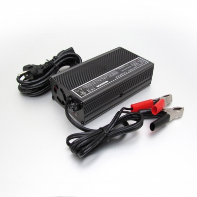 Charger EM-0512A